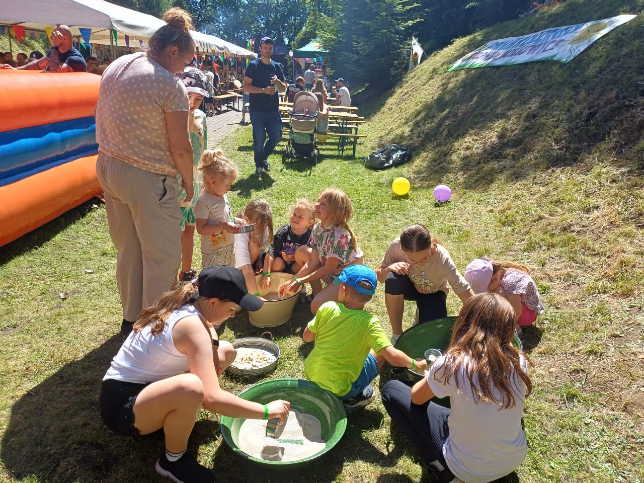 Piknik Rodzinny z okazji 110-lecia KWK Jankowice – dzień pełen atrakcji i wspólnej zabawy - zdjęcie 21