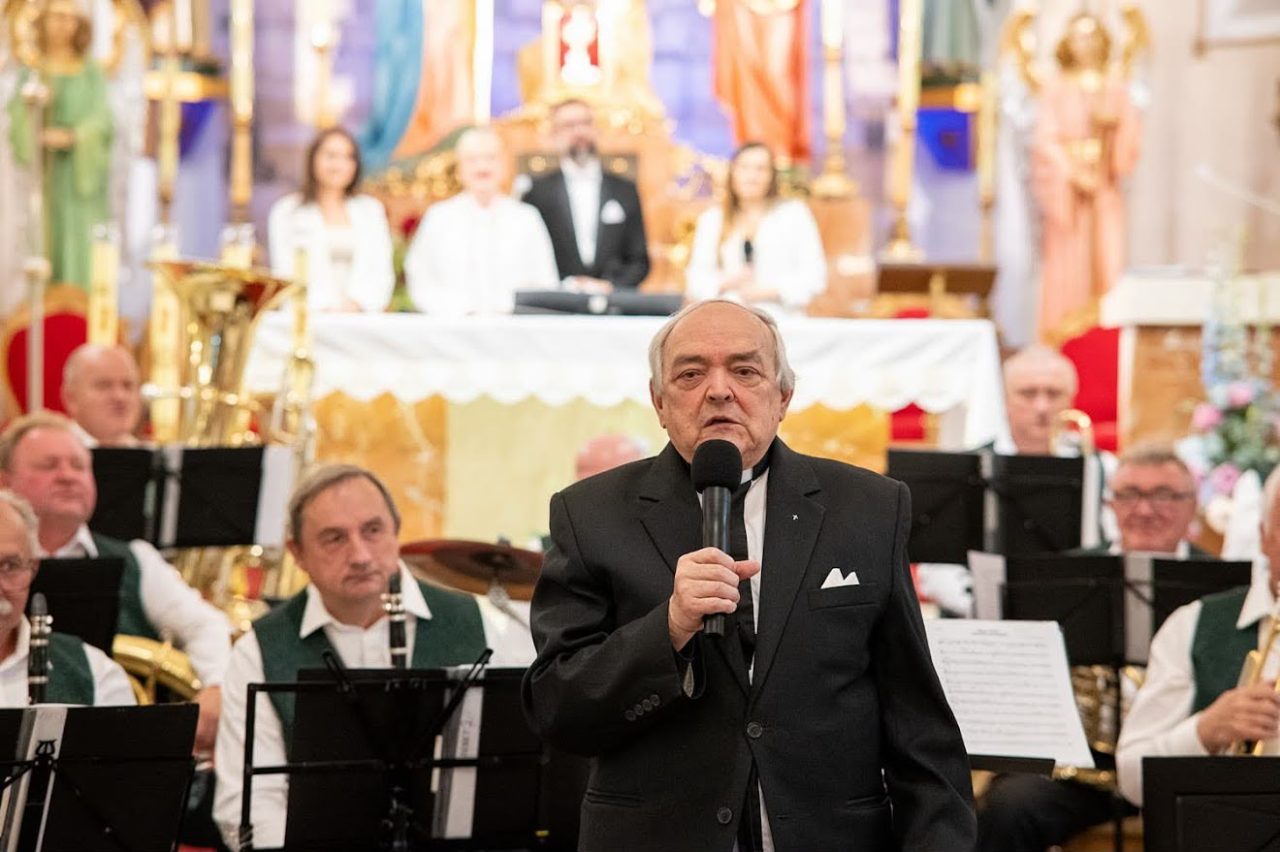Wyjątkowy Koncert Muzyczny w Zawadzie - zdjęcie 13