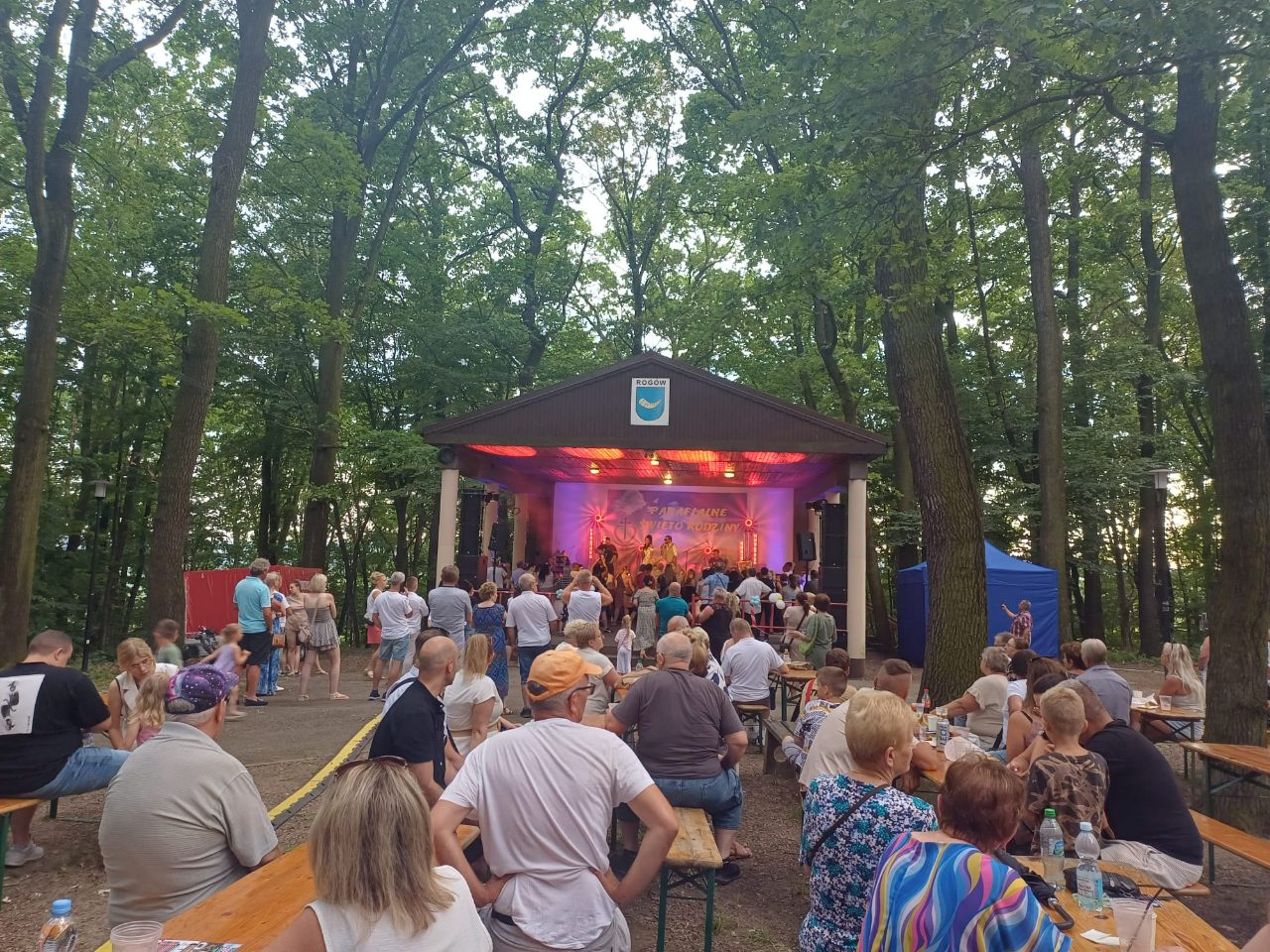 Parafiada 2026 w Rogowie – muzyka, integracja i rodzinna zabawa - zdjęcie 15