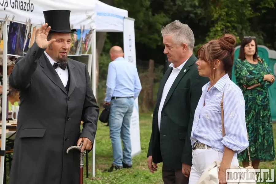 Uroczyste otwarcie odnowionego parku w Sławikowie - zdjęcie 6