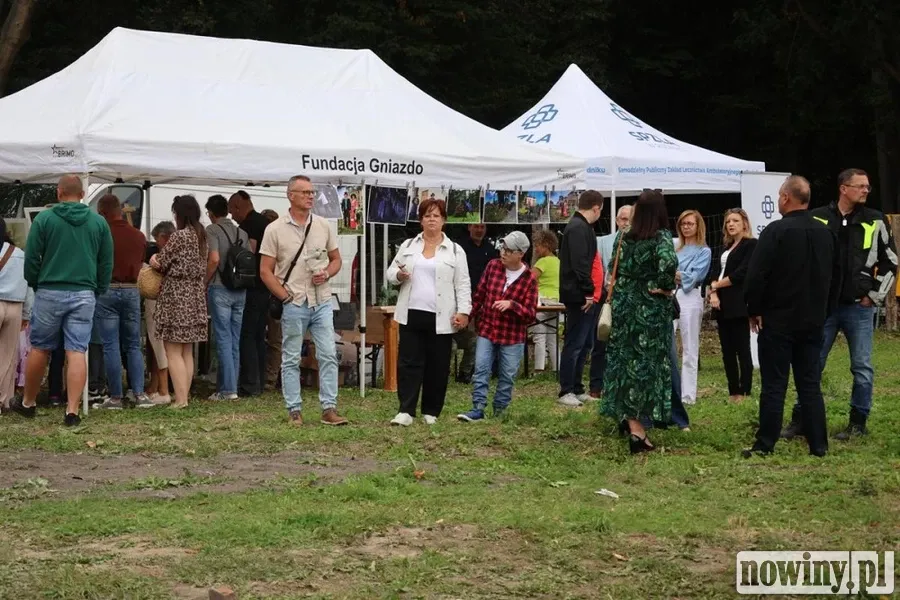Uroczyste otwarcie odnowionego parku w Sławikowie - zdjęcie 7